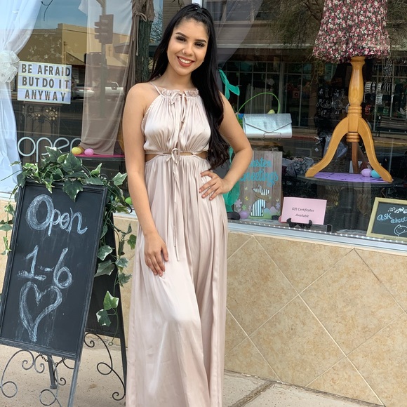 Bohemian NWT Cream Satin Sleeveless Crop Maxi Dress Size Medium - Picture 7 of 10